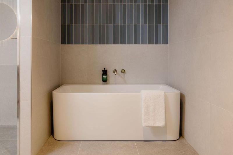 Crowne Plaza Adelaide Mawson Lakes By Ihg Εξωτερικό φωτογραφία